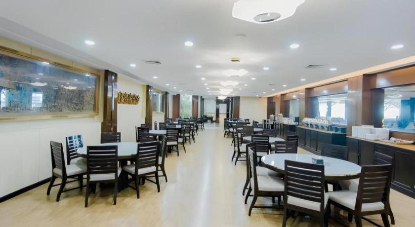 萨里塔木屋及水疗酒店【SHA Plus+】 乔木提恩海滩 外观 照片